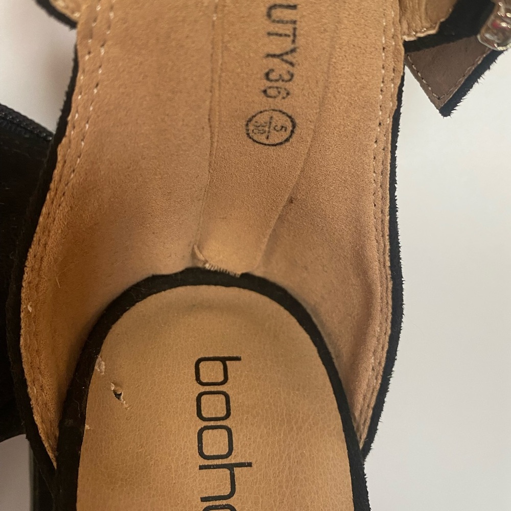 BooHoo Heels - Picture 9 of 11